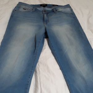 Nine West Jean's Taylor Cuffed Capri